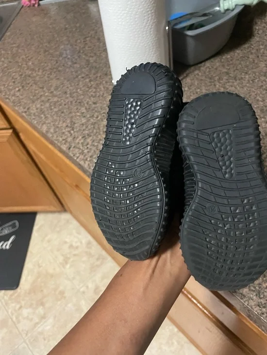 Lot of H&M toddler shoes and toddler rainboot - Picture 6 of 9